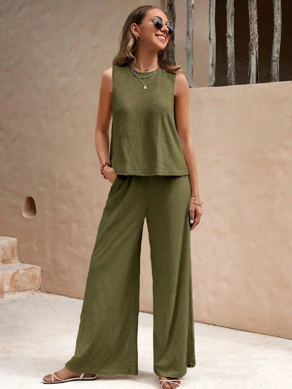 Round Neck Sleeveless Top & Wide Leg Pants Set – Two-Piece