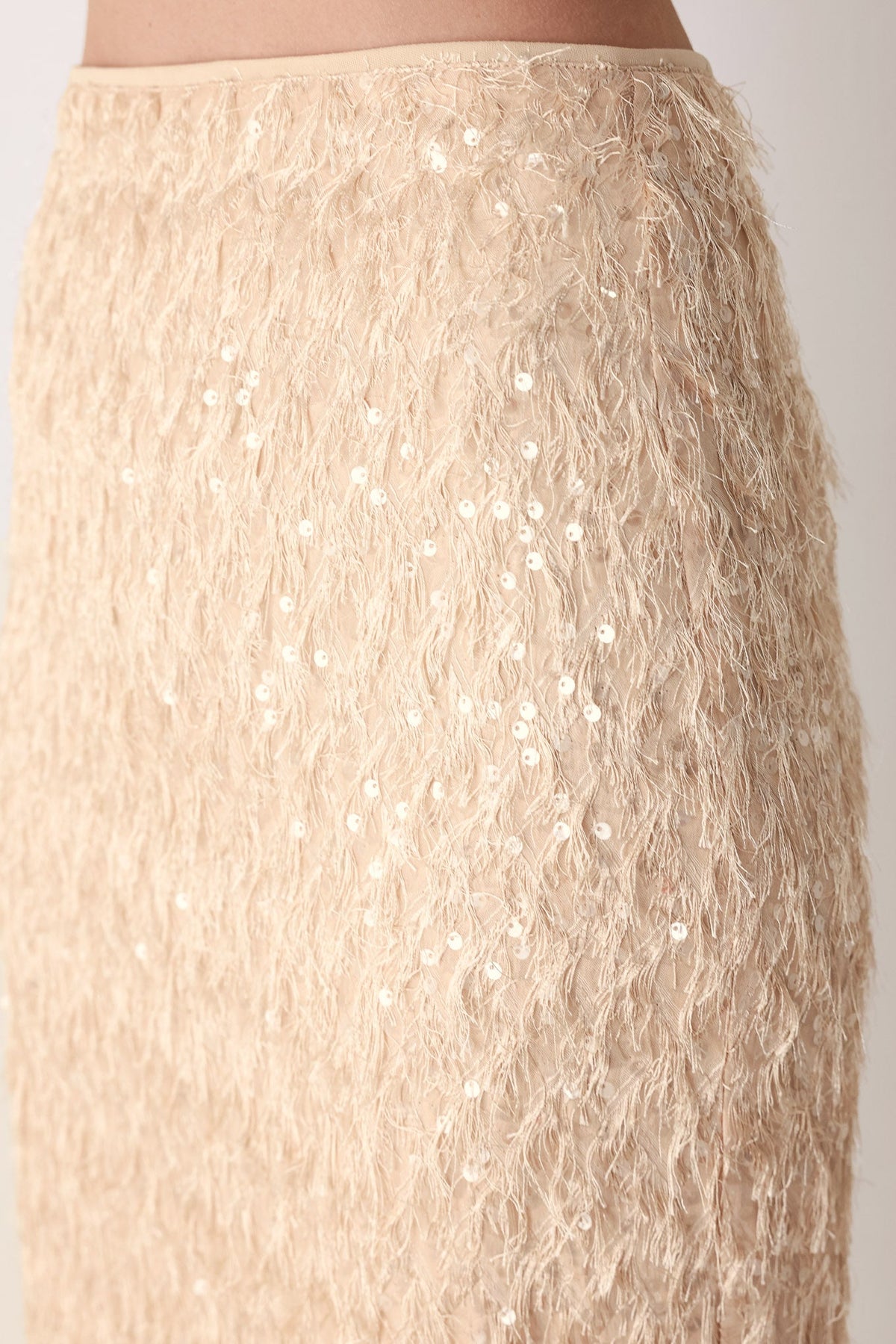 CHAMPAGNE WHISPER SEQUIN EYELASH MESH PENCIL SKIRT