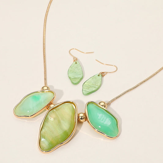 Abstract Sparkled Celluloid Acetate Pebble Link Pointed Adjustable Necklace