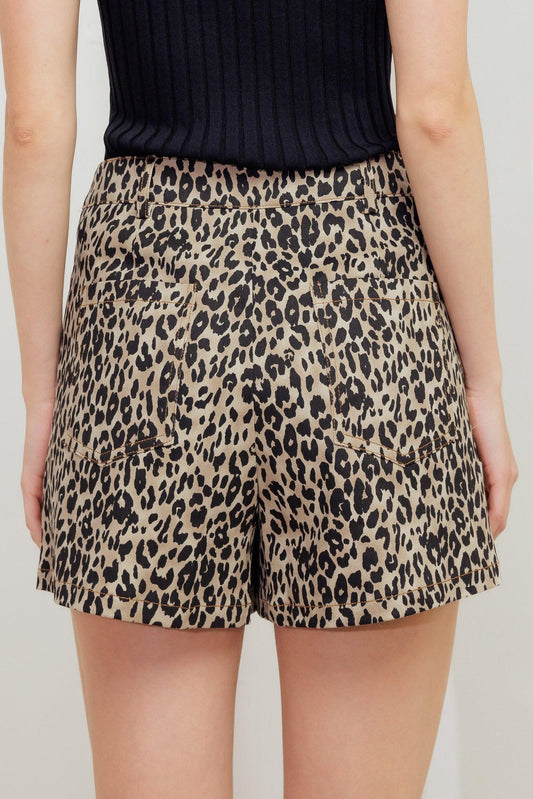 CATWALK MOVEMENT WOVEN SKORT