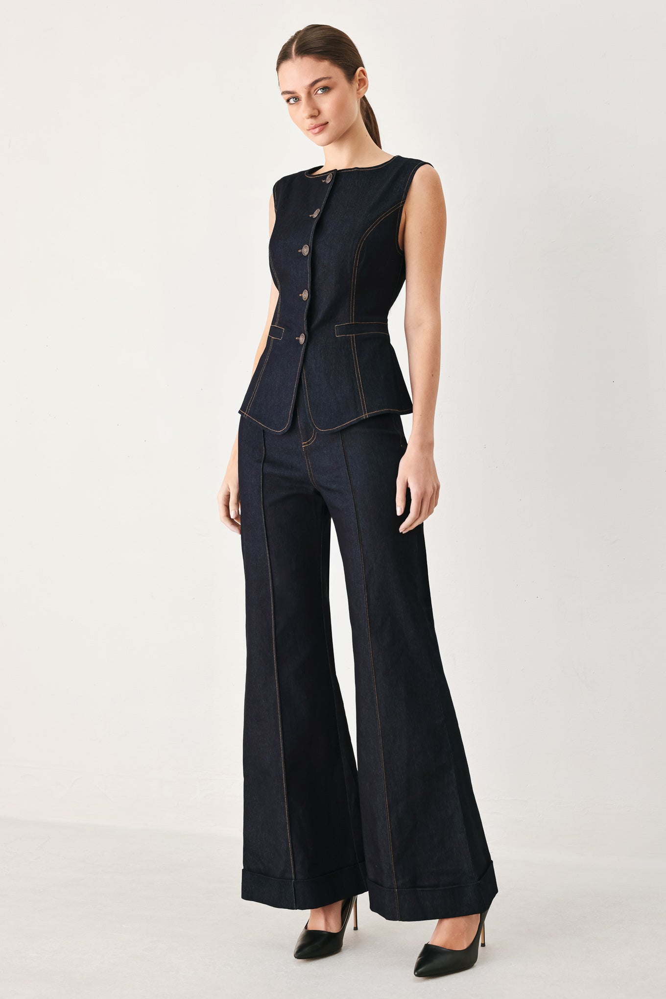 CONTRAST STITCH DENIM PANTS