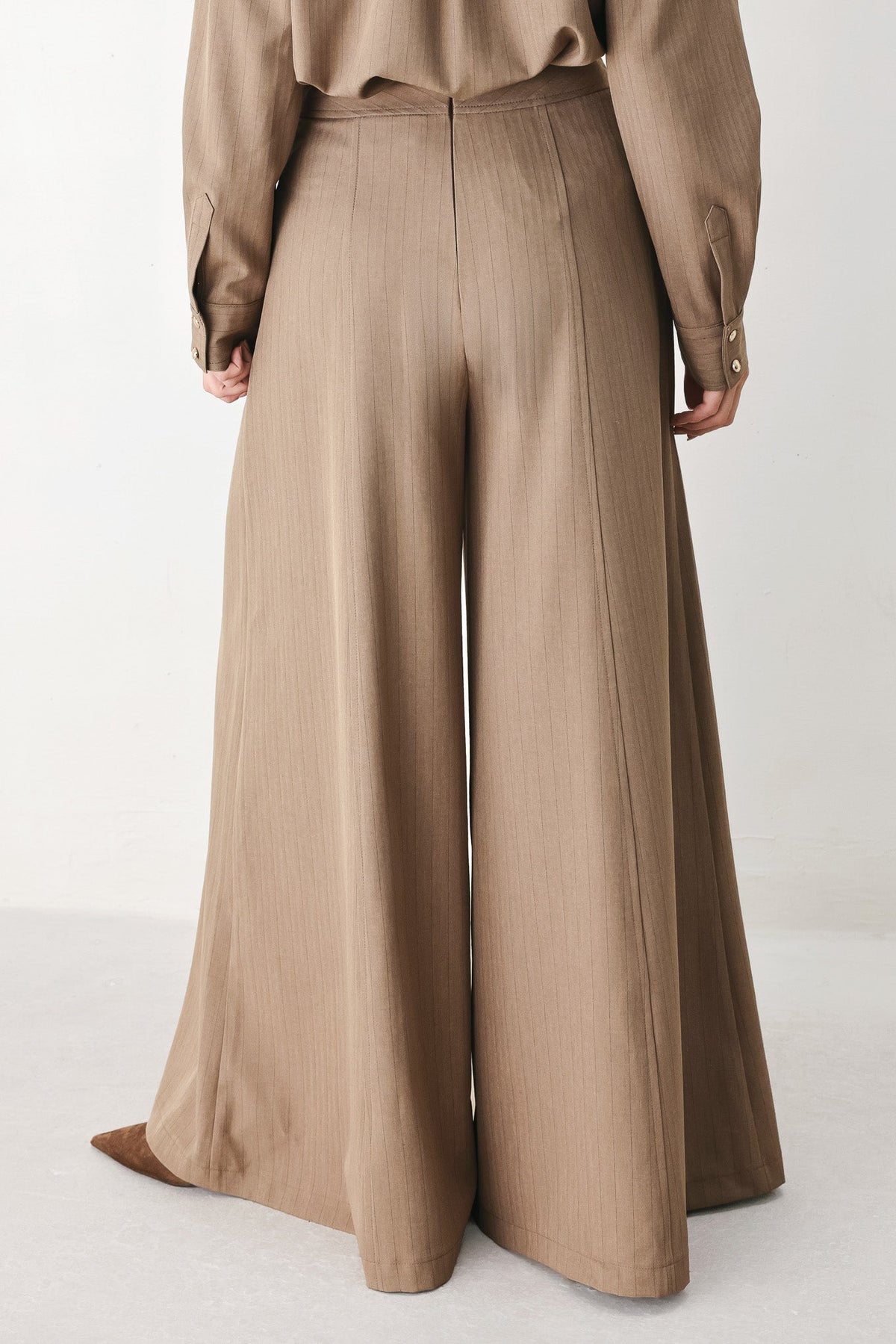 MOCHA MOMENT PINSTRIPE WIDE LEG PANTS