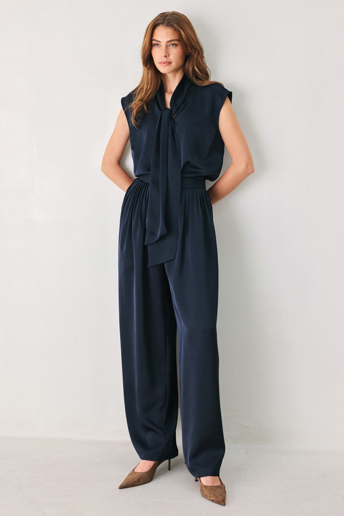 NAVY KNOT NAVY TIE-FRONT SLEEVELESS TOP