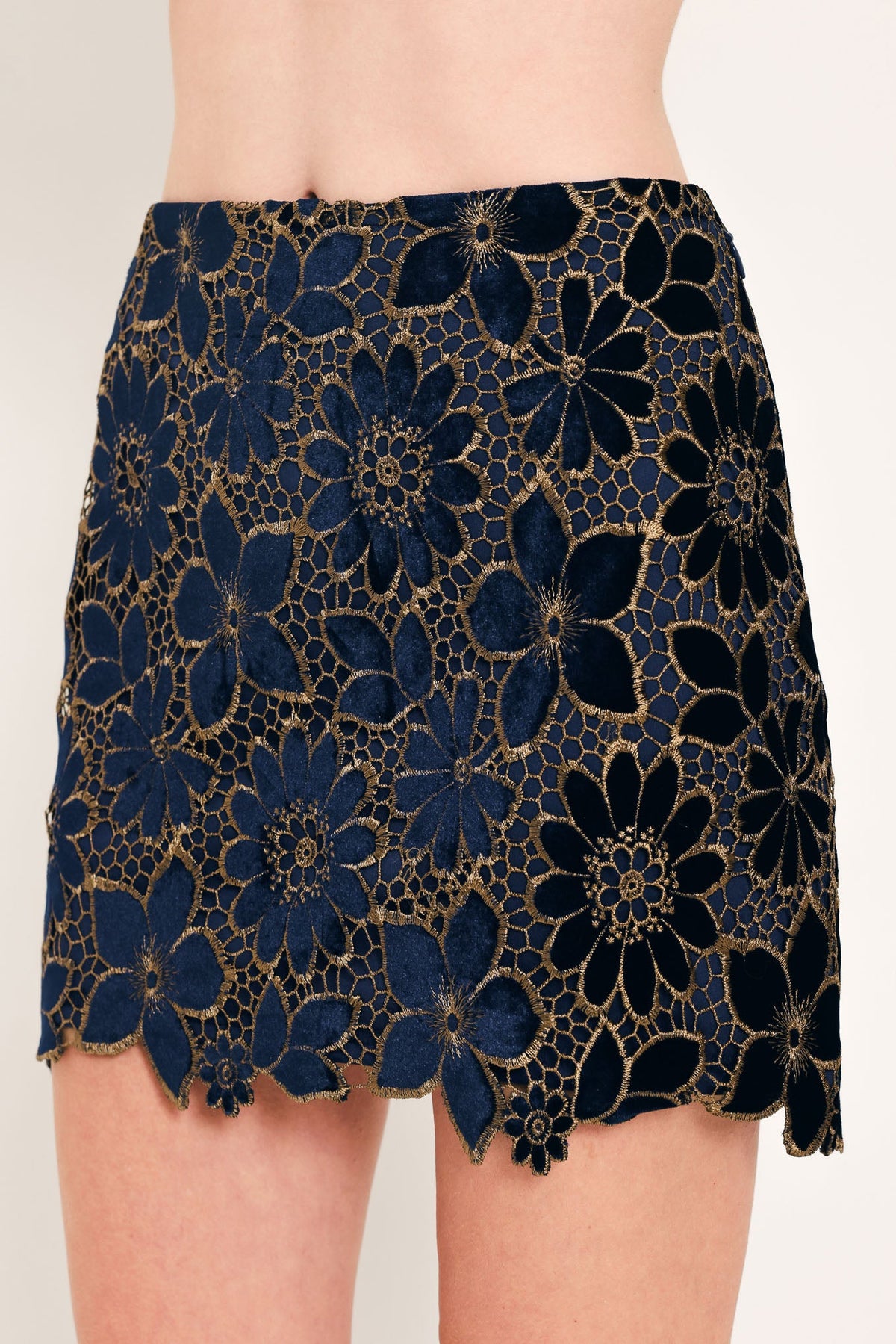 NAVY ROMANCE VELVET LACE MINI SKIRT