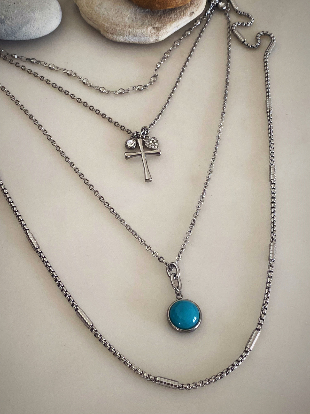 STONE CHARM NECKLACE
