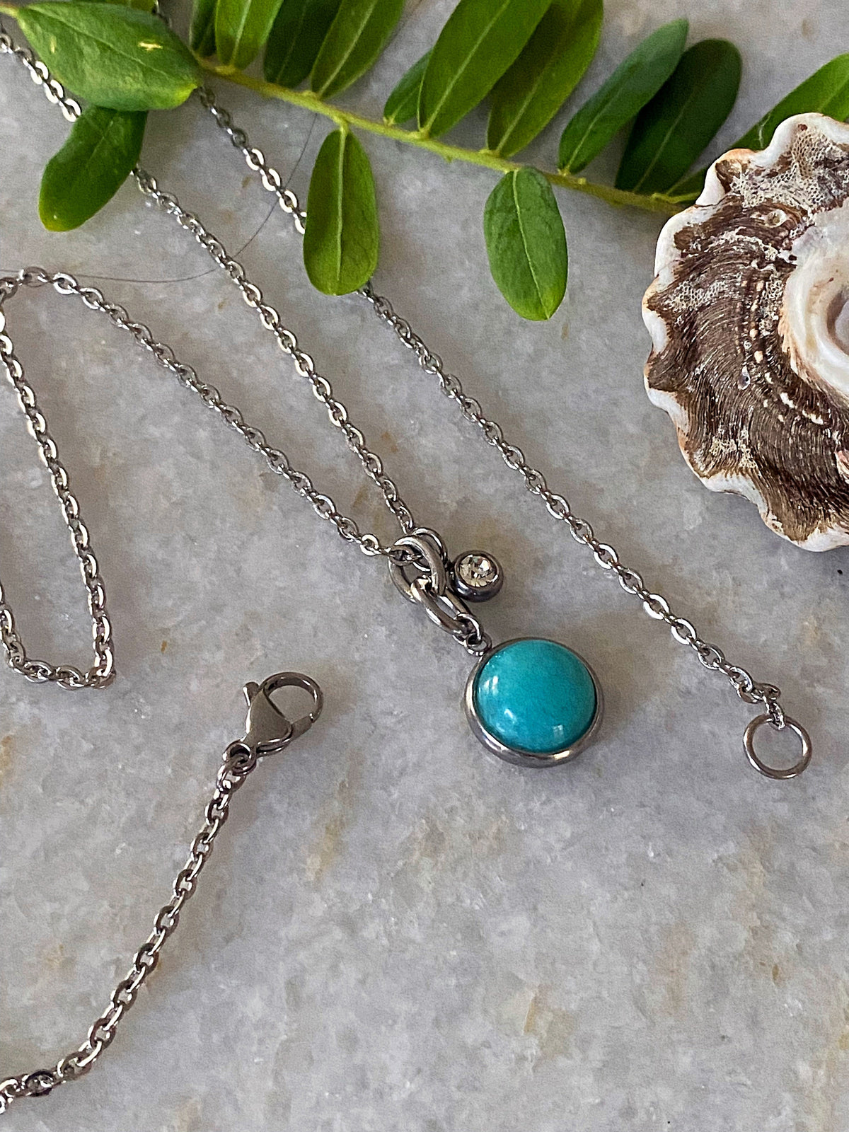 STONE CHARM NECKLACE