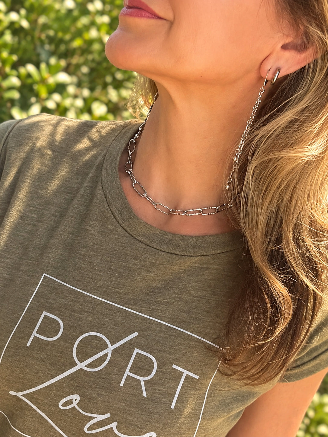 HUGGIE HOOP EARRINGS