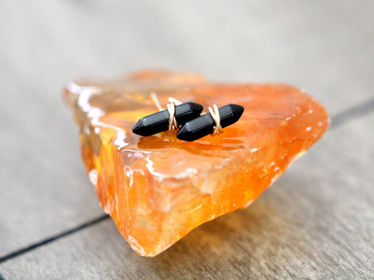 Crest Studs - Obsidian