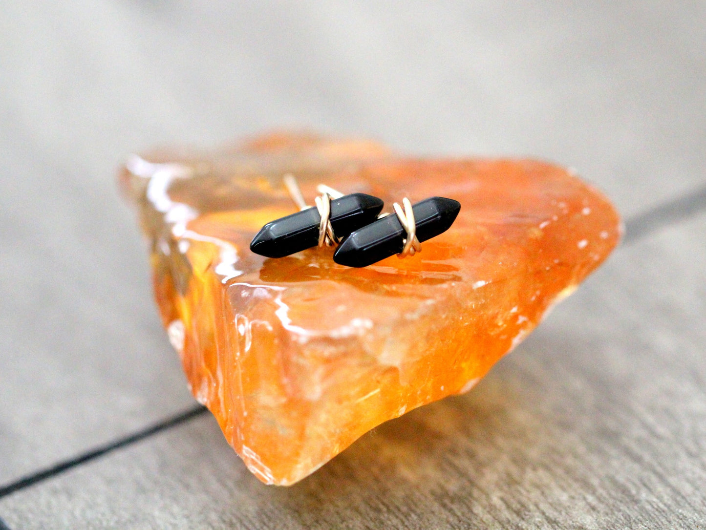 Crest Studs - Obsidian