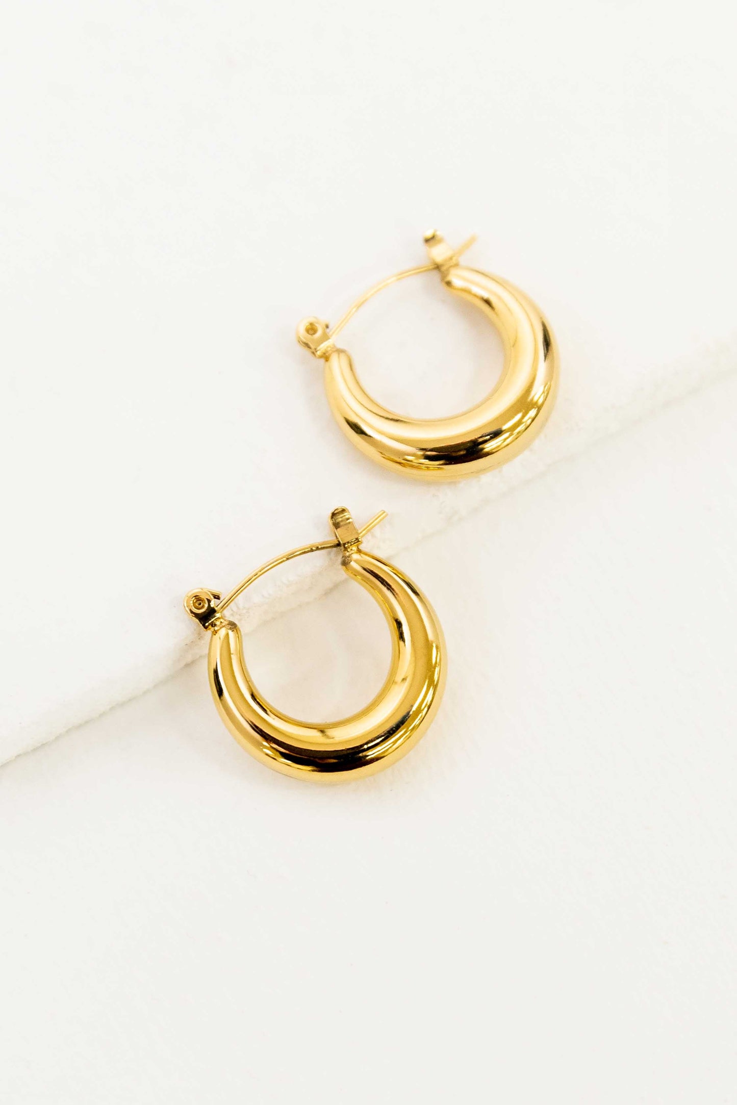 Simple Hoop Earrings | Gold