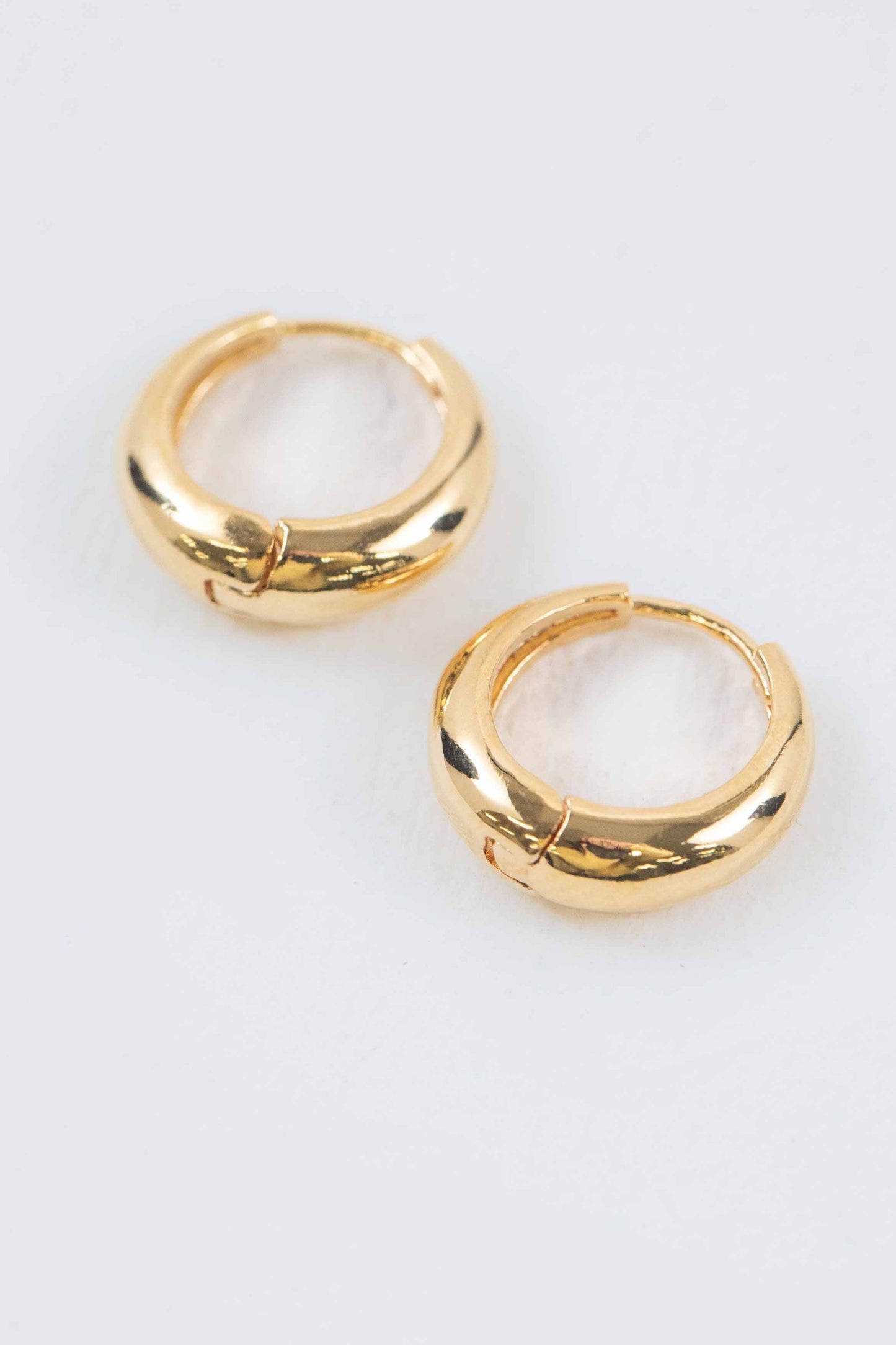 Elegance Huggie Hoop Earrings | Gold