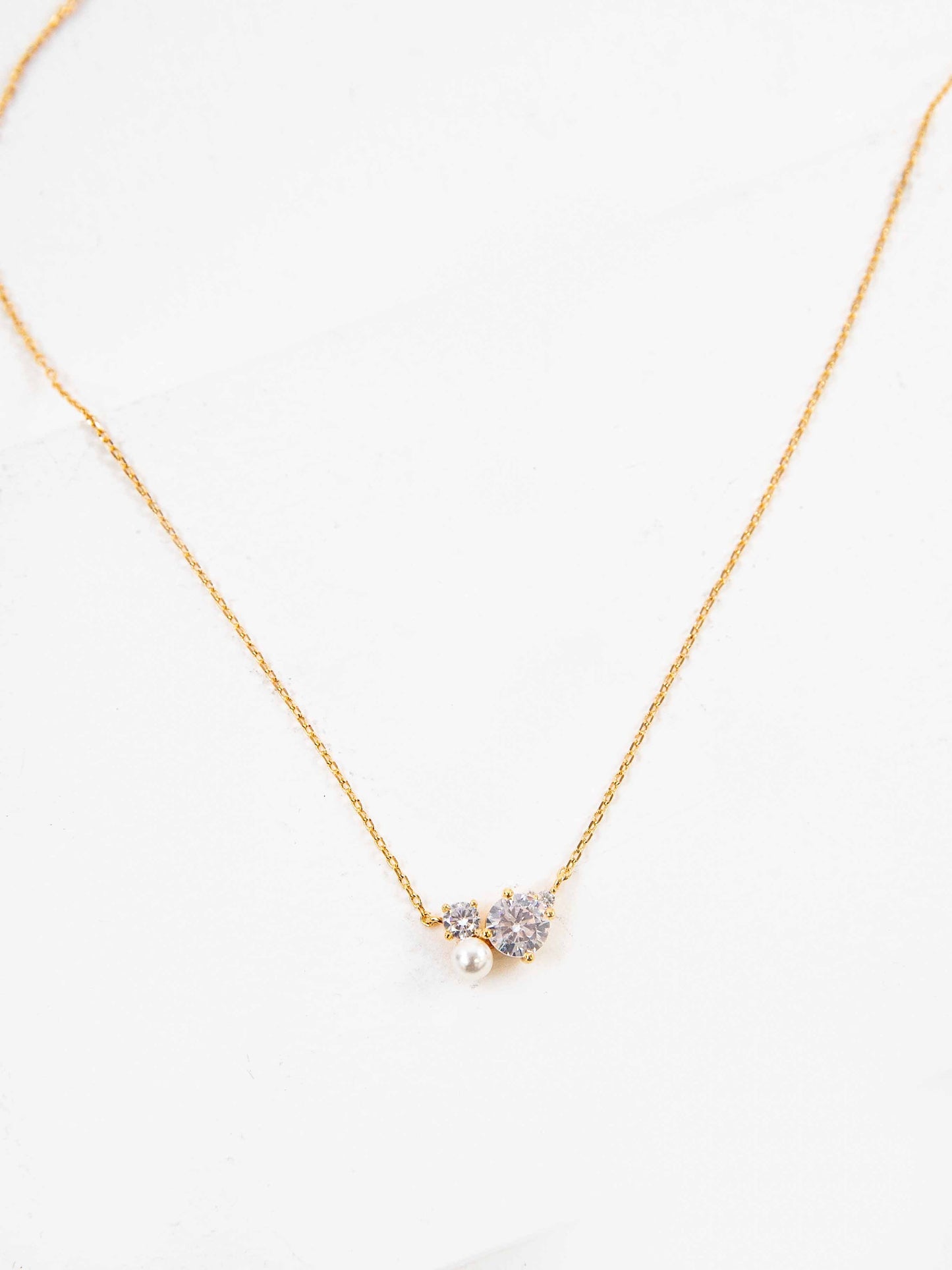 Round Cluster Charm Necklace | Gold