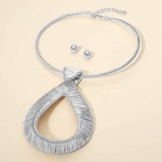 Bold Metal Wire Wrapped Teardrop Pendant Statement Necklace