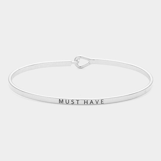 "Must have" thin metal hook bracelet