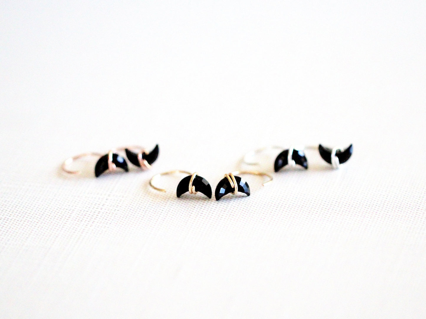 Moonbeam Hug Hoops - Black Agate