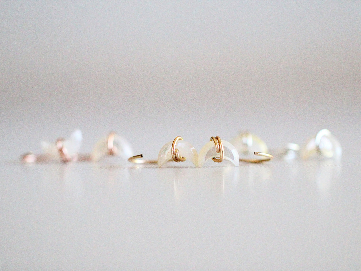 Moonbeam Hug Hoops - Mother of Pearl