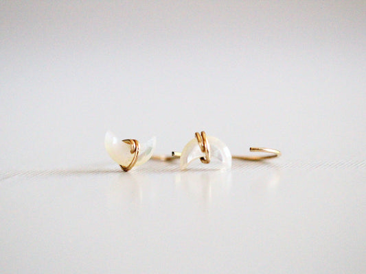 Moonbeam Hug Hoops - Mother of Pearl