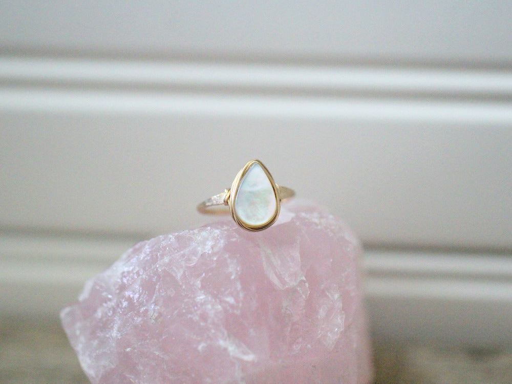 Mother of Pearl Teardrop Ring