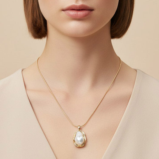 Pearl Pendant Necklace