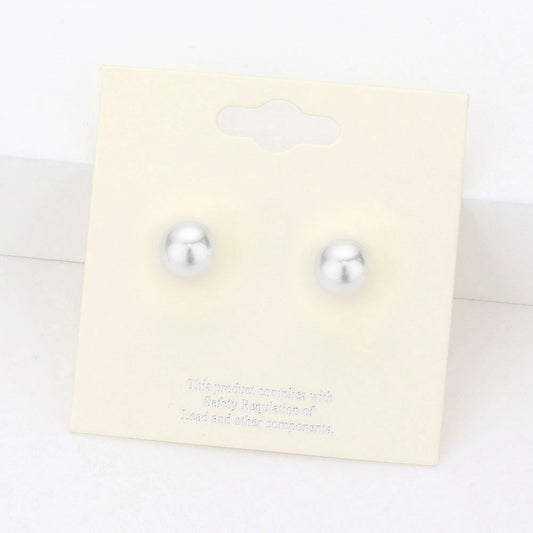 8mm Pearl stud earrings