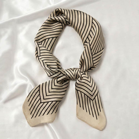 Geometric Stripe Pattern Print Square Scarf