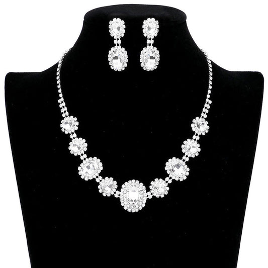Oval Stone Accented Rhinestone Trimmed Necklace