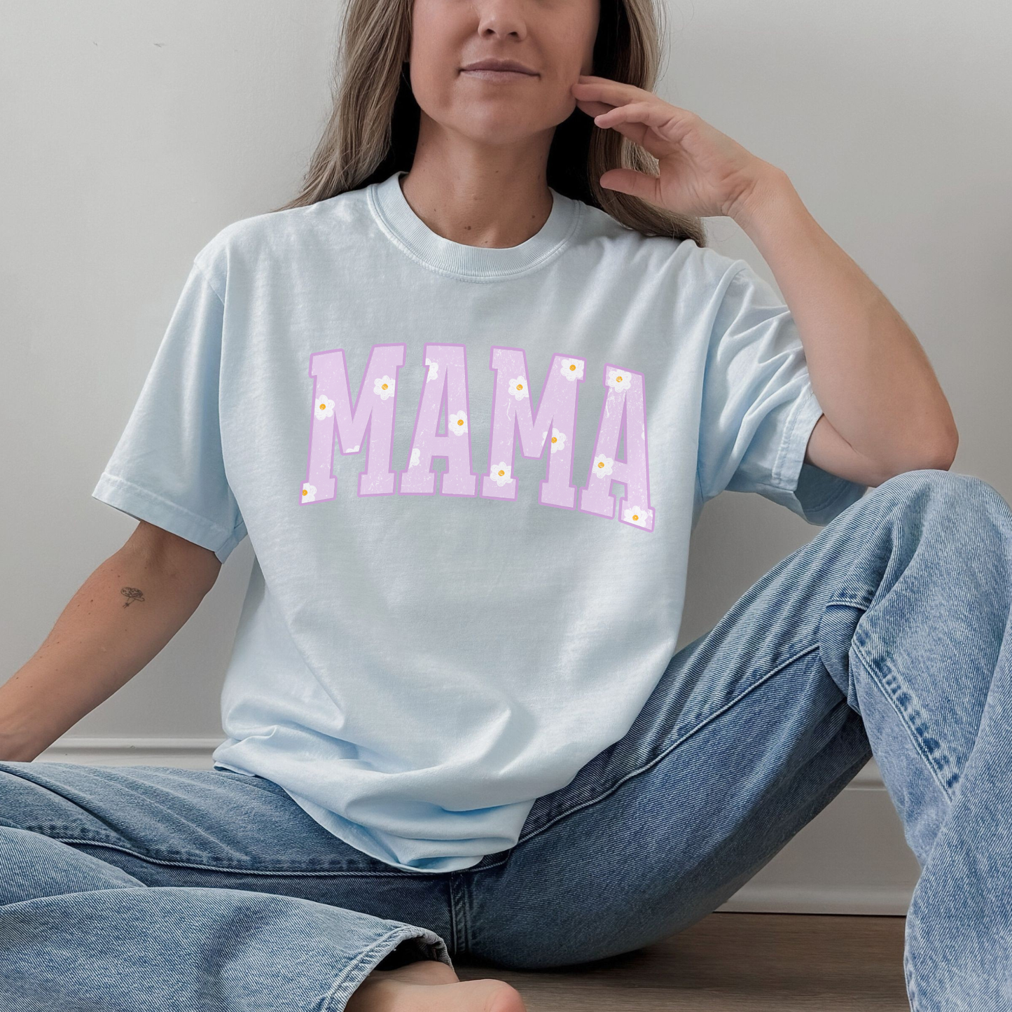 MAMA Daisy Graphic Tee