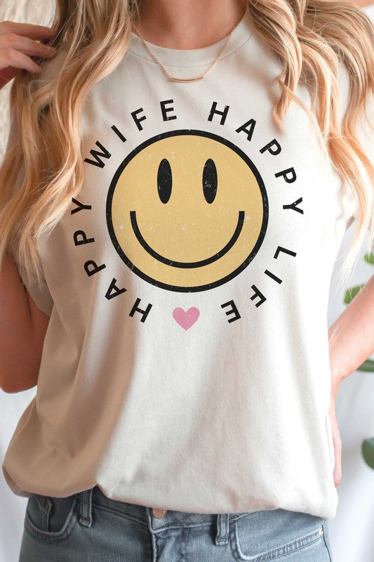 PLUS SIZE - HAPPY WIFE HAPPY LIFE Graphic T-Shirt