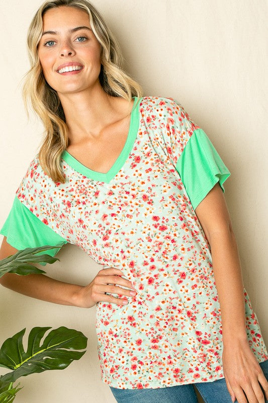 DIZZY FLORAL SOLID MIX BOXY TOP