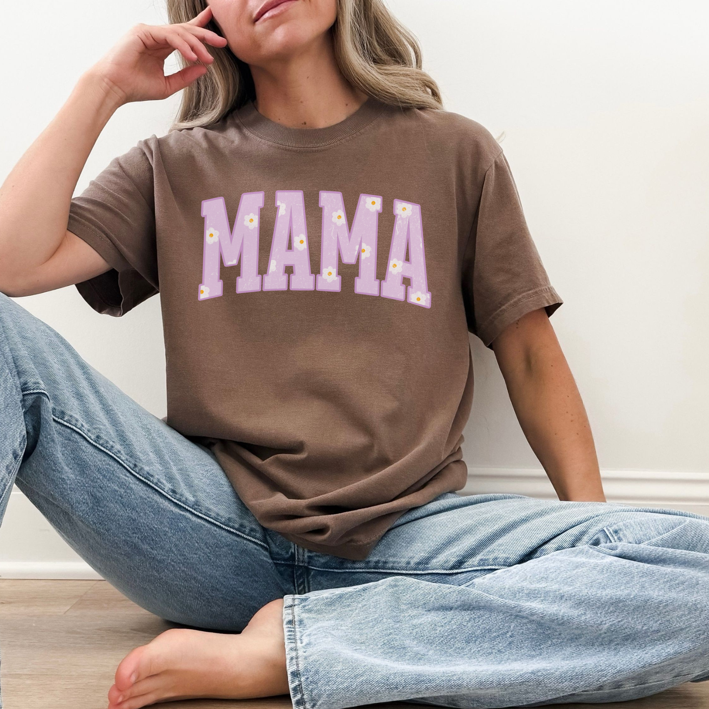 MAMA Daisy Graphic Tee