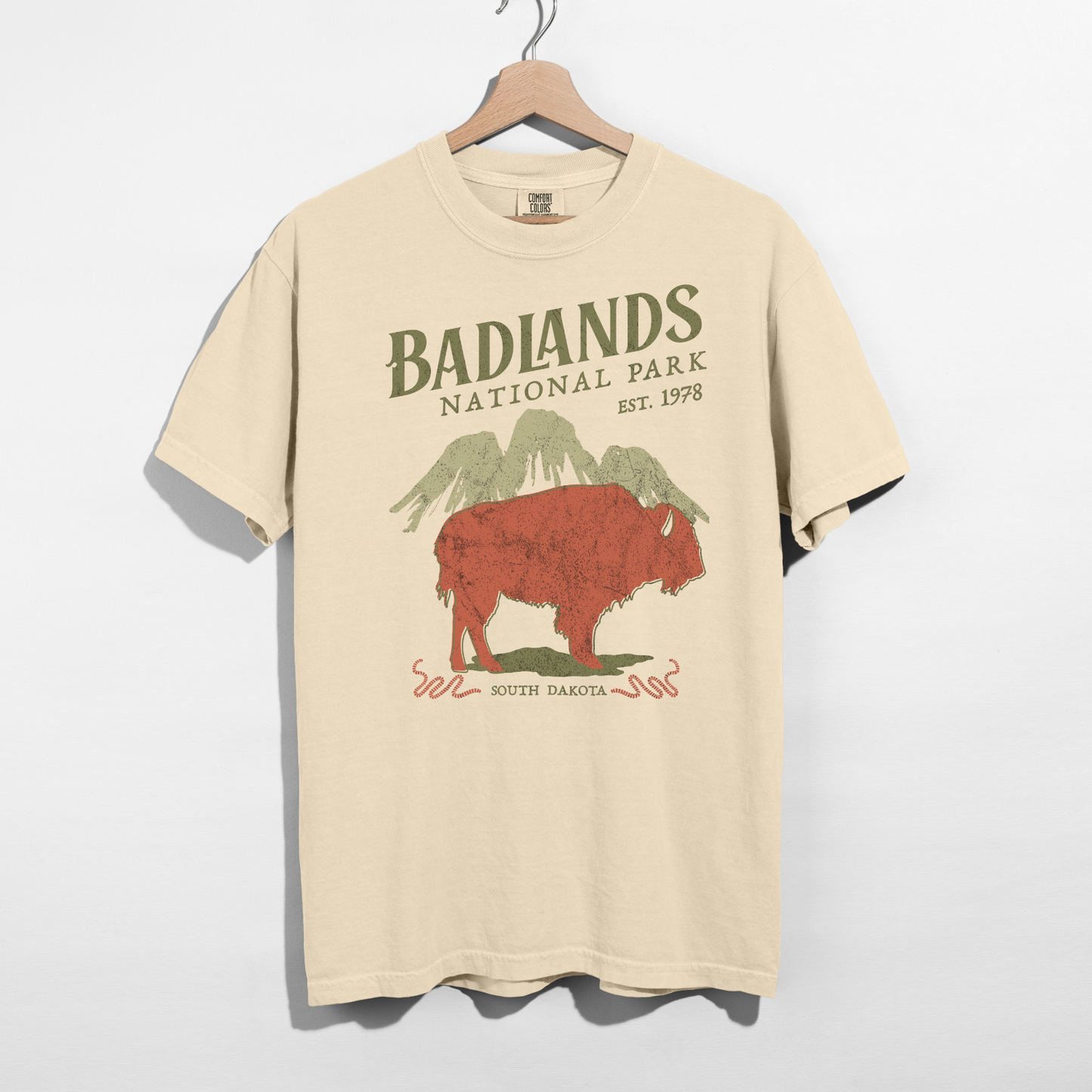 Badlands National Park Graphic Tee – Vintage South Dakota Bison Shirt