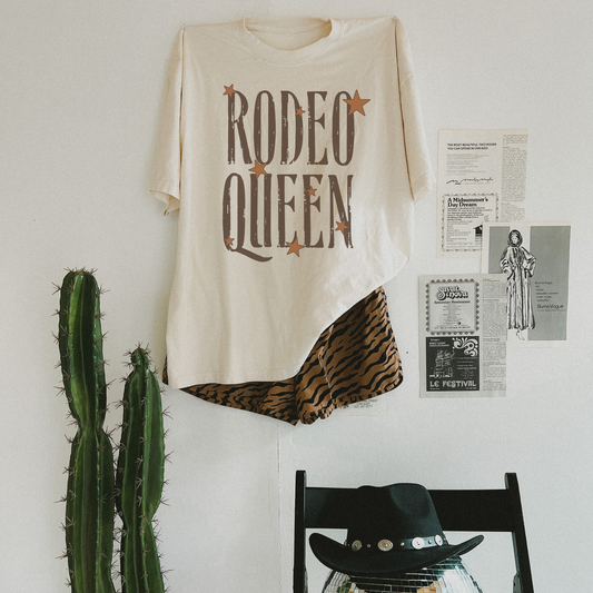 Rodeo Queen Graphic Tee – Western Cowgirl Vintage Star Shirt