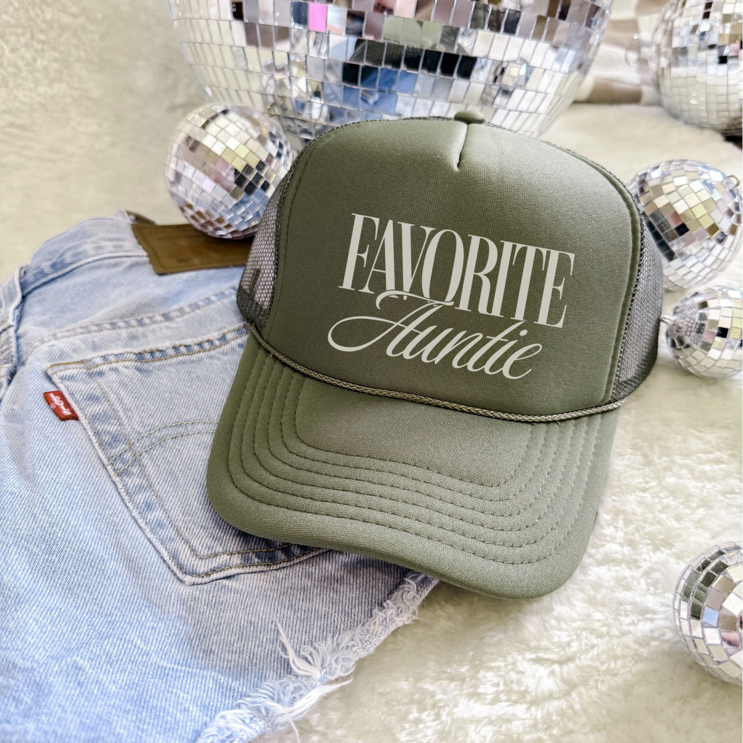 Favorite Auntie Trucker Hat – Trendy Gift for Aunts