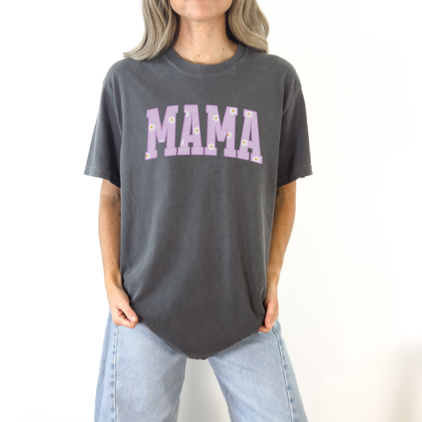 MAMA Daisy Graphic Tee