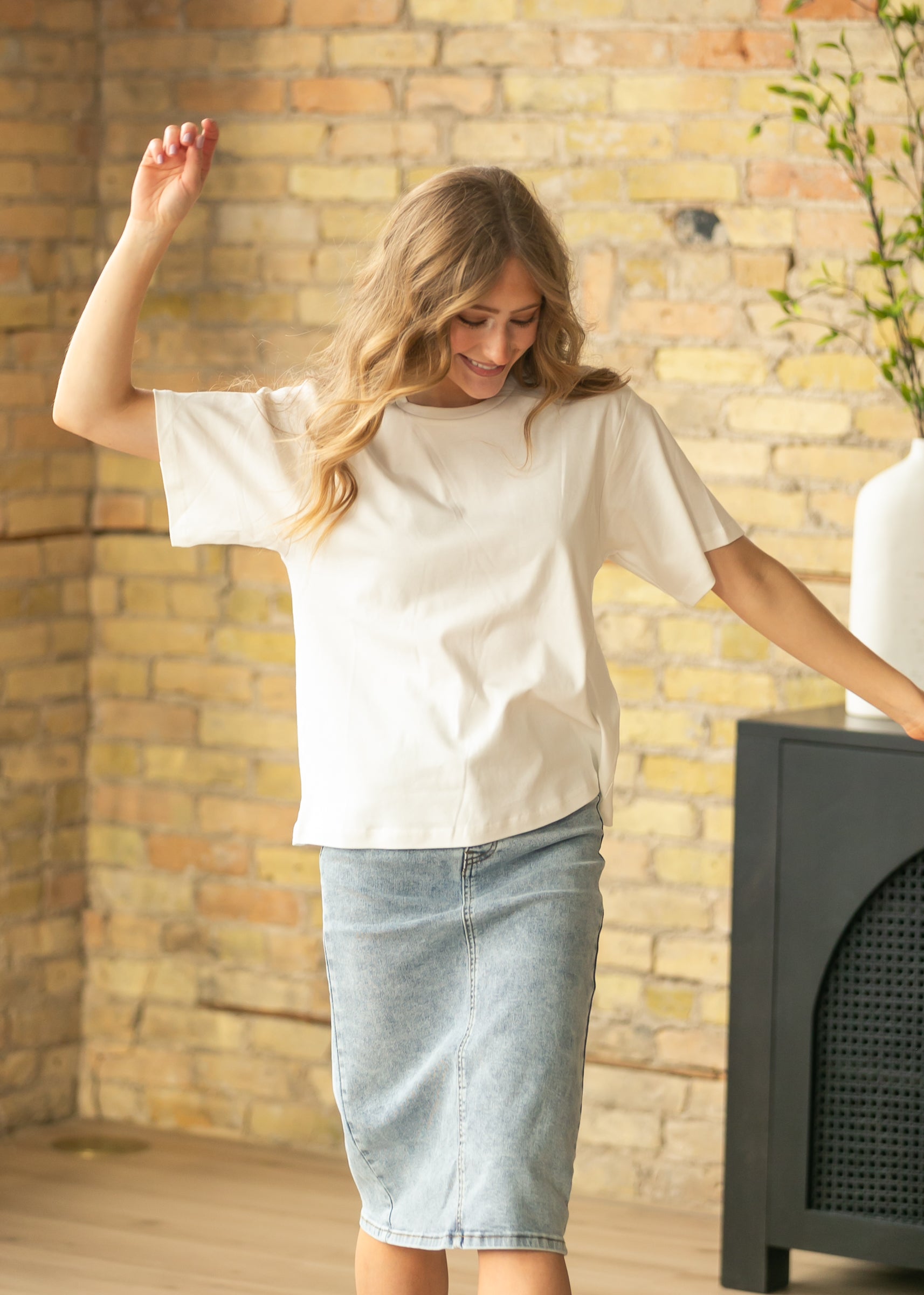 Short Sleeve Essential Relaxed T-Shirt