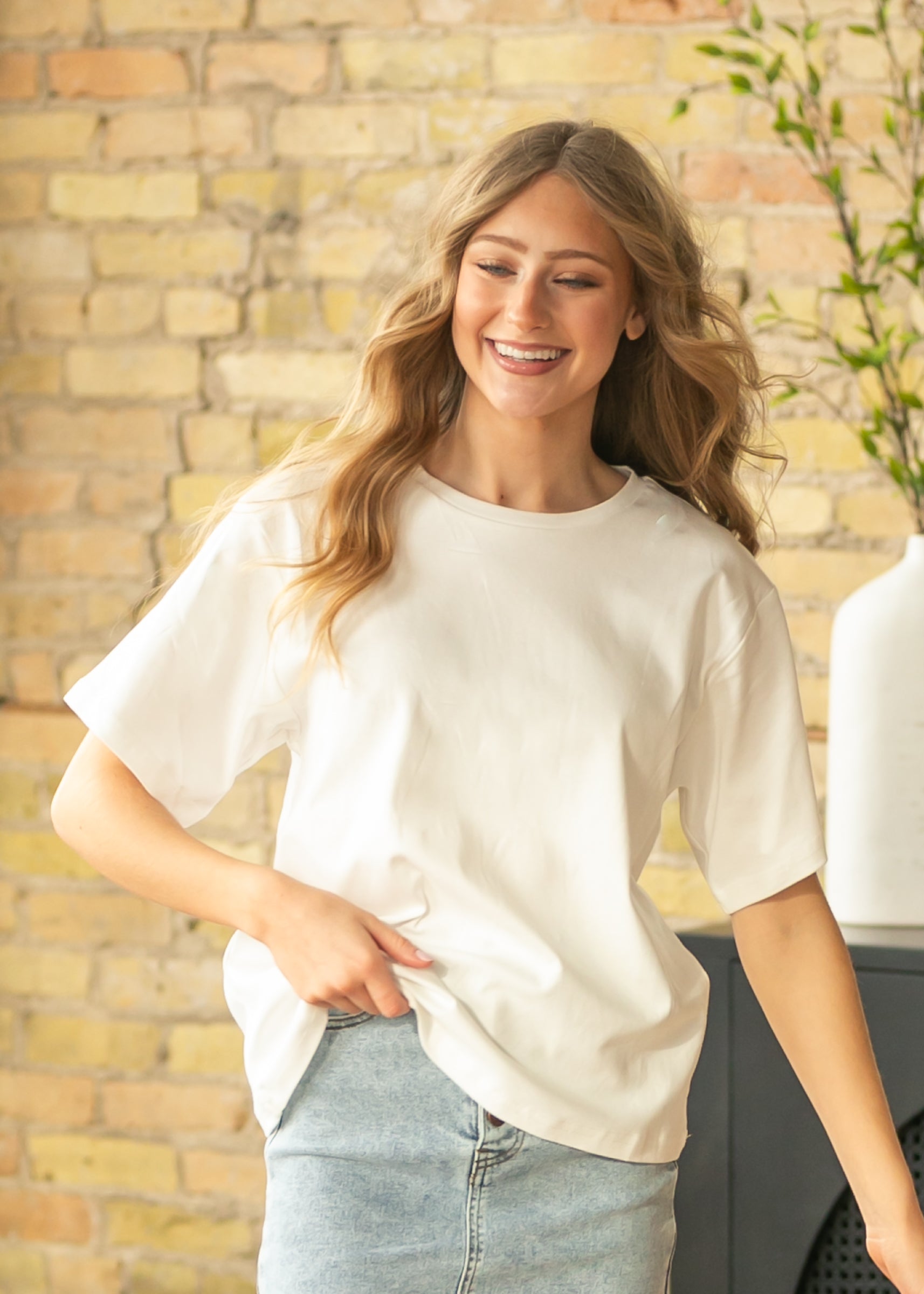 Short Sleeve Essential Relaxed T-Shirt