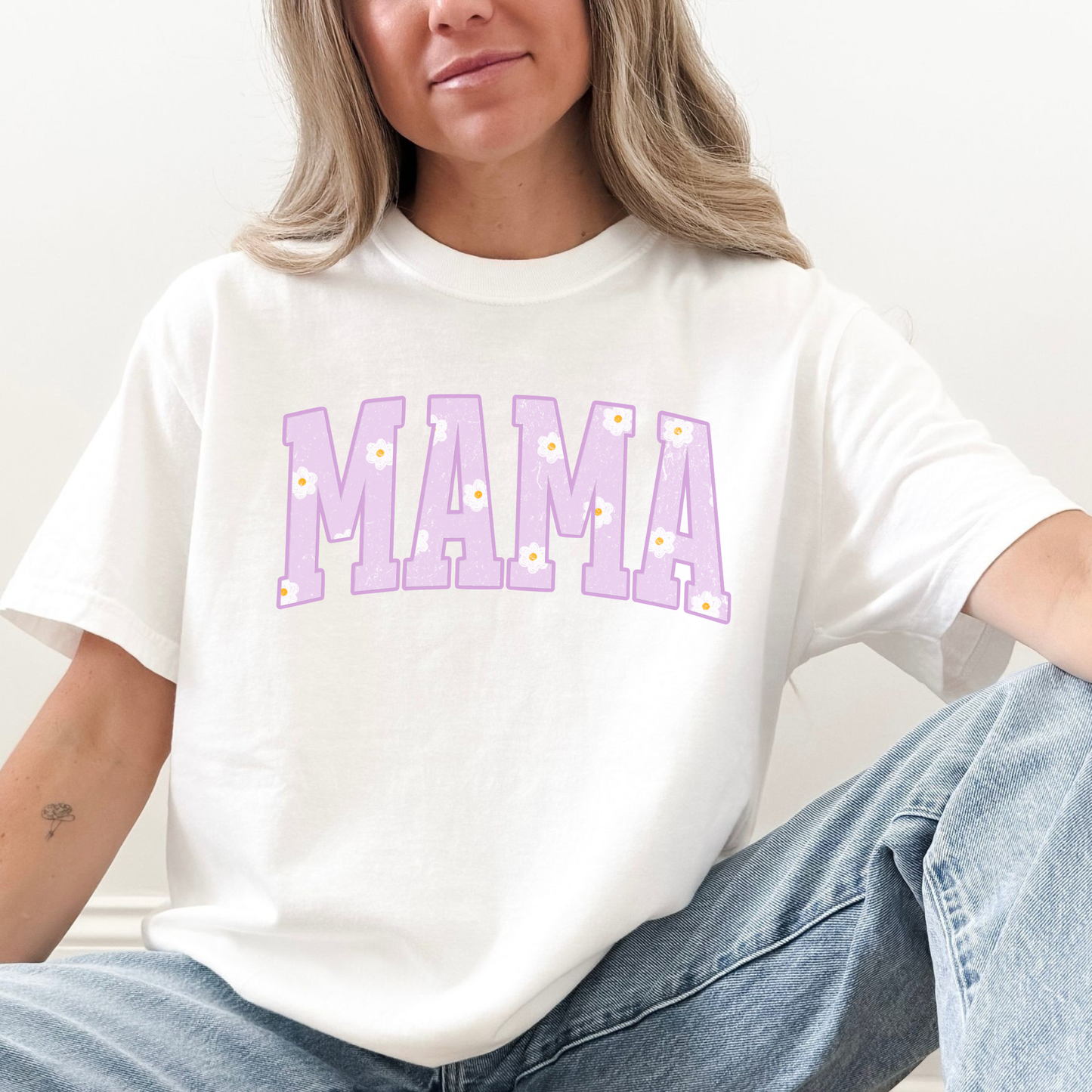 MAMA Daisy Graphic Tee