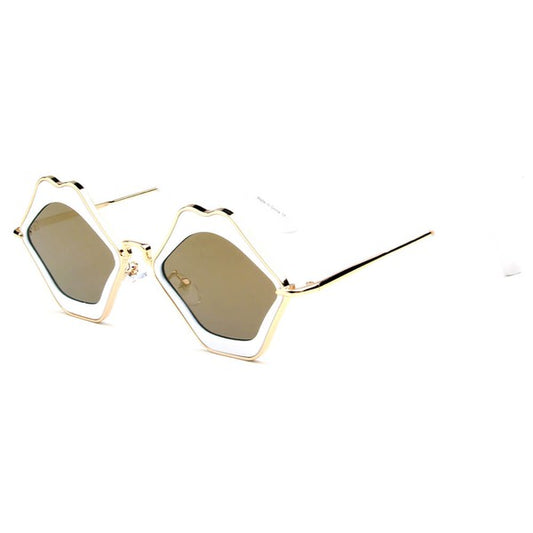 Women Fashion Lips Shape Sunglasses - ShopModernEmporium