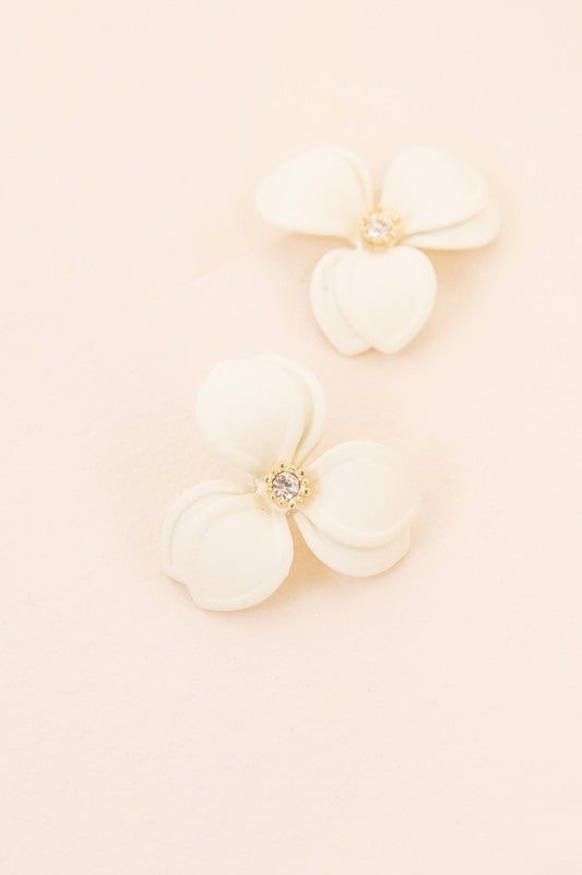 Gardenia Statement Earrings - ShopModernEmporium