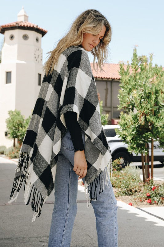 Buffalo Check Tassel Poncho - ShopModernEmporium