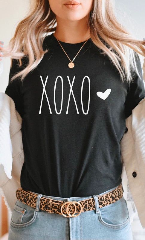 XOXO White Ink Heart Valentines Day Graphic Tee - ShopModernEmporium