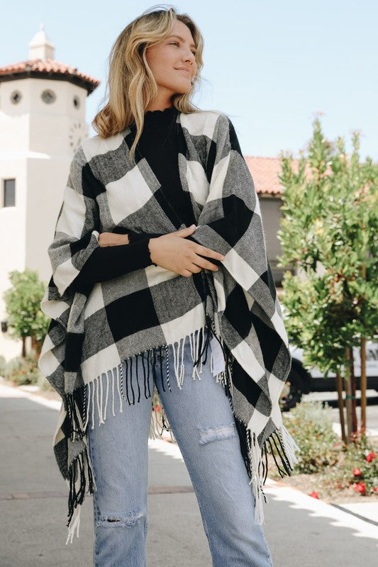 Buffalo Check Tassel Poncho - ShopModernEmporium