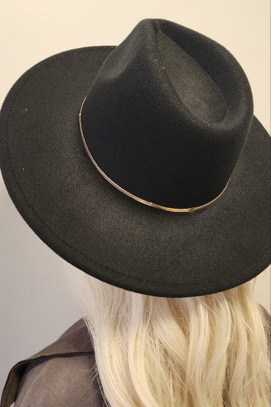 GOLD ACCENT CHAIN DETAIL WIDE BRIM PANAMA HAT - ShopModernEmporium